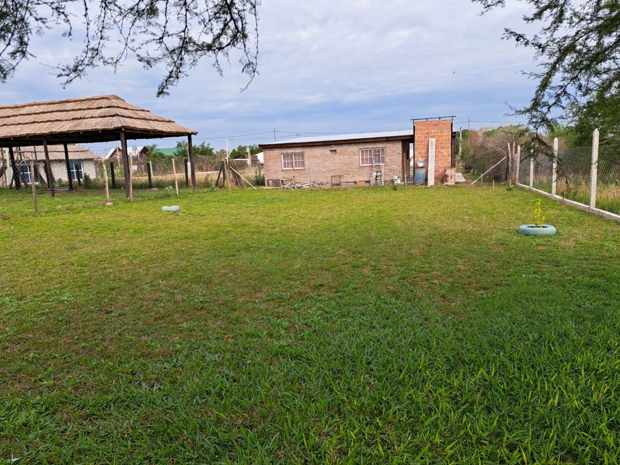 Amplio terreno con casa con estructura para ampliar, Villa Urquiza