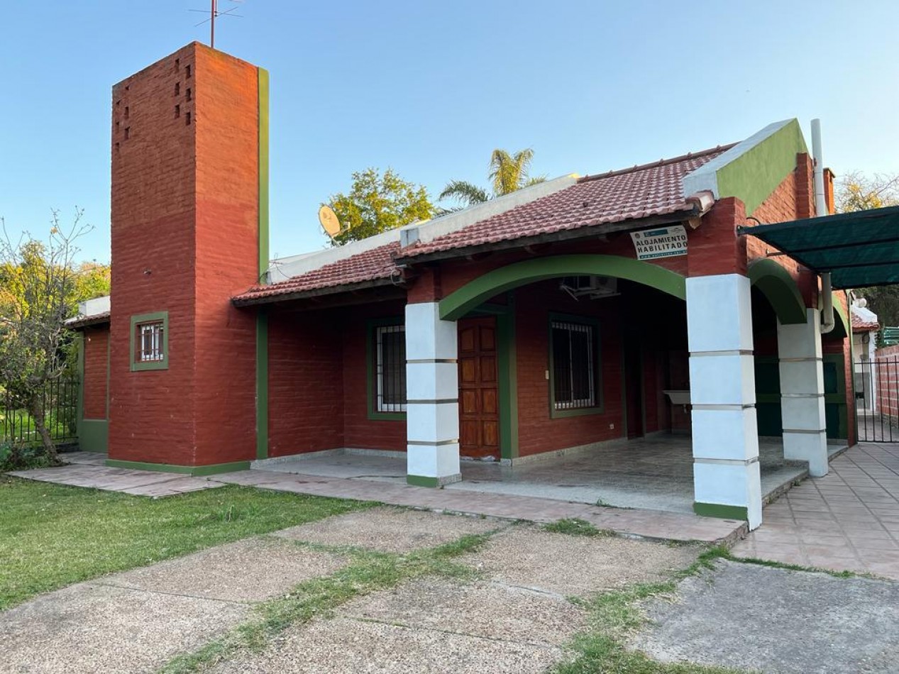 SE VENDE 2 casas en un terreno centrico, Villa Urquiza, Entre Rios