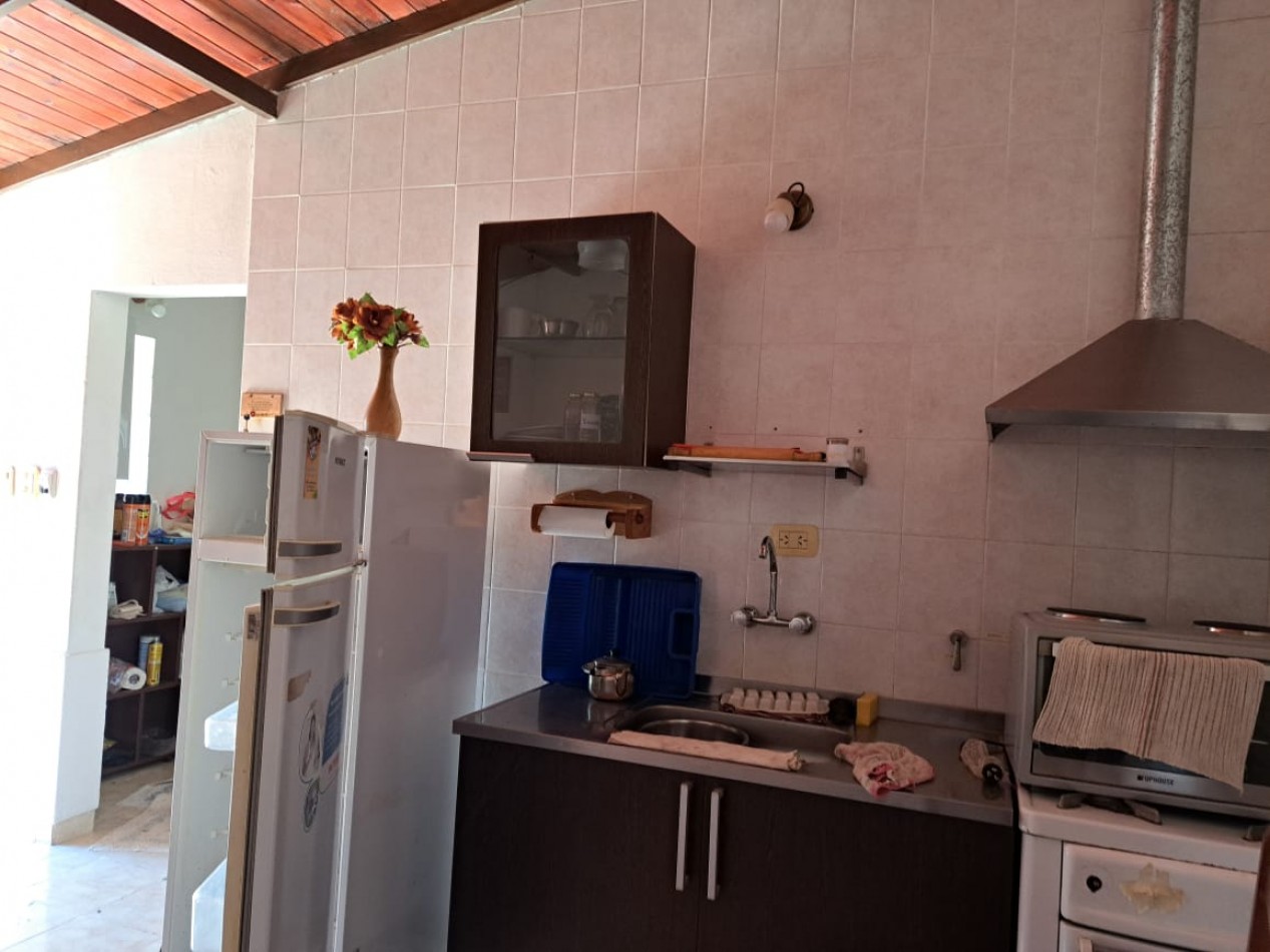 SE VENDE 2 casas en un terreno centrico, Villa Urquiza, Entre Rios