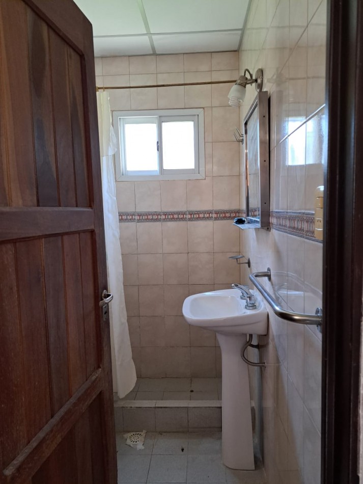 SE VENDE 2 casas en un terreno centrico, Villa Urquiza, Entre Rios