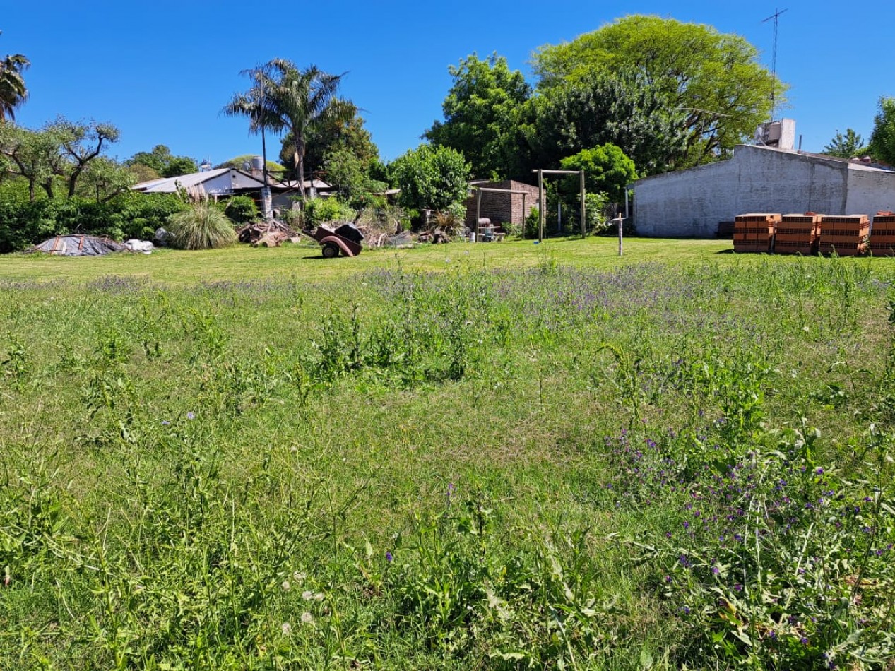 Terreno en esquina en Villa Urquiza