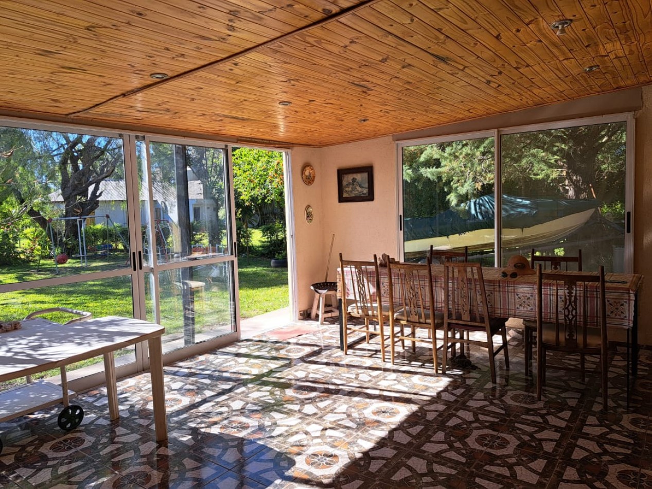 Amplia Casa con pileta y vista al rio, Villa Urquiza