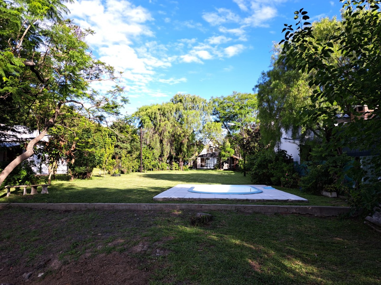 Amplia Casa con pileta y vista al rio, Villa Urquiza