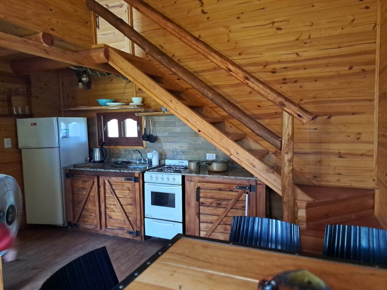 Cabaña madera 2 dorm, cochera