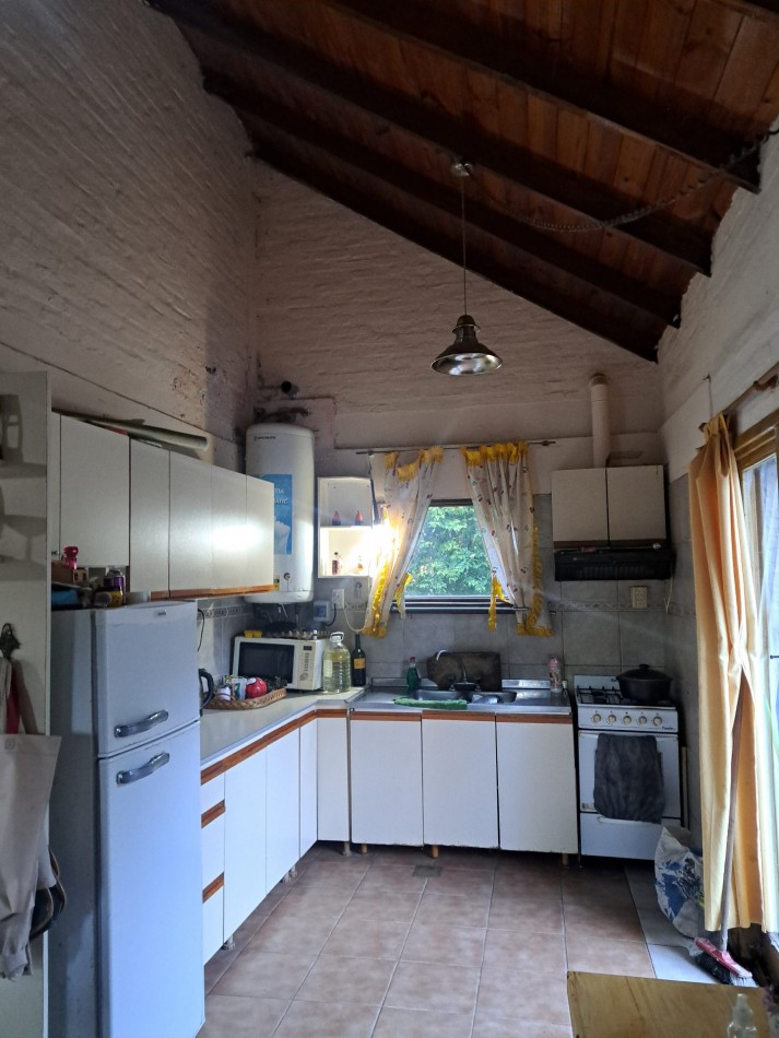 Casa quinta en Villa Urquiza, en avenida, cerca del rio con pileta