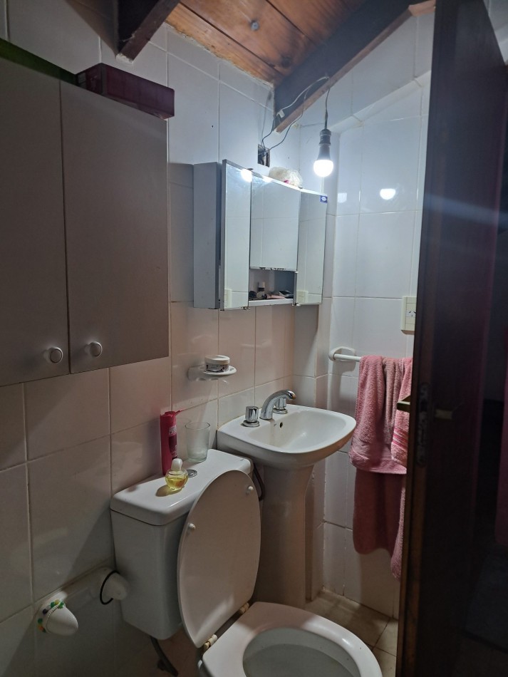 Casa quinta en Villa Urquiza, en avenida, cerca del rio con pileta
