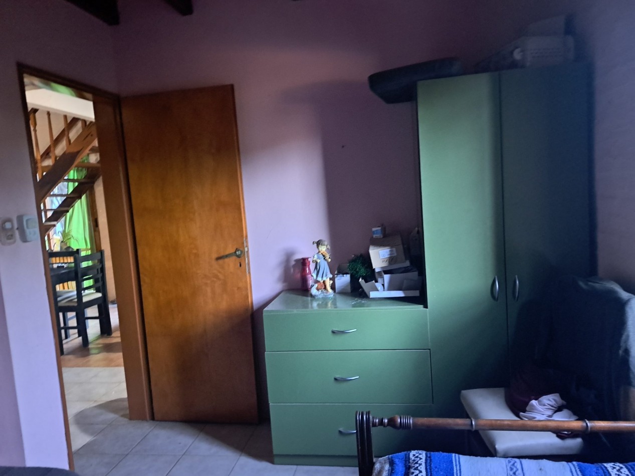 Casa quinta en Villa Urquiza, en avenida, cerca del rio con pileta