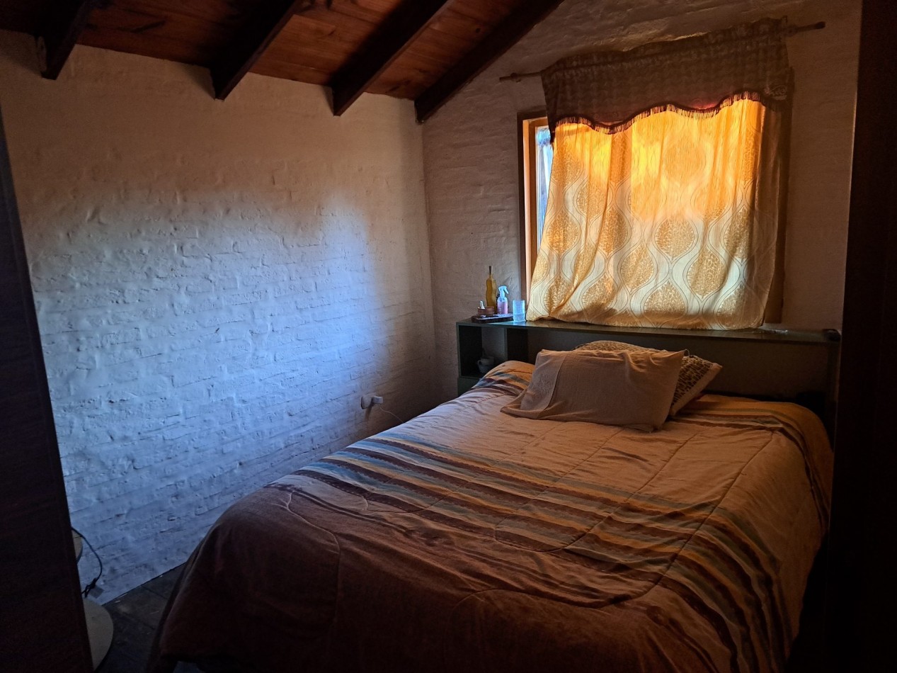 Casa quinta en Villa Urquiza, en avenida, cerca del rio con pileta