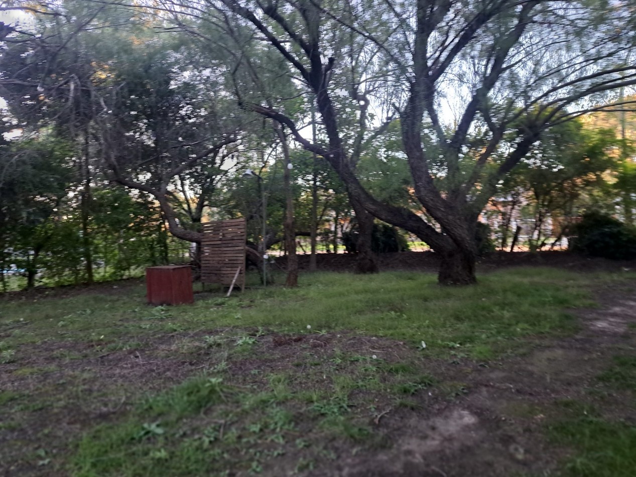 Casa quinta en Villa Urquiza, en avenida, cerca del rio con pileta