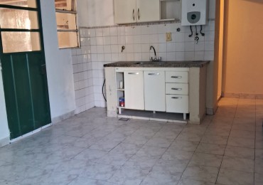 Casa 2 dormitorios, amplio garage y patio en Colonia Nueva Villa Urquiza